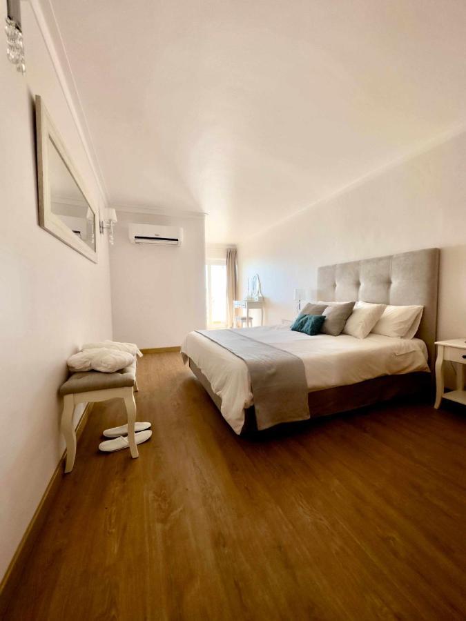 Penthouse Sea View By Holidays Appartement